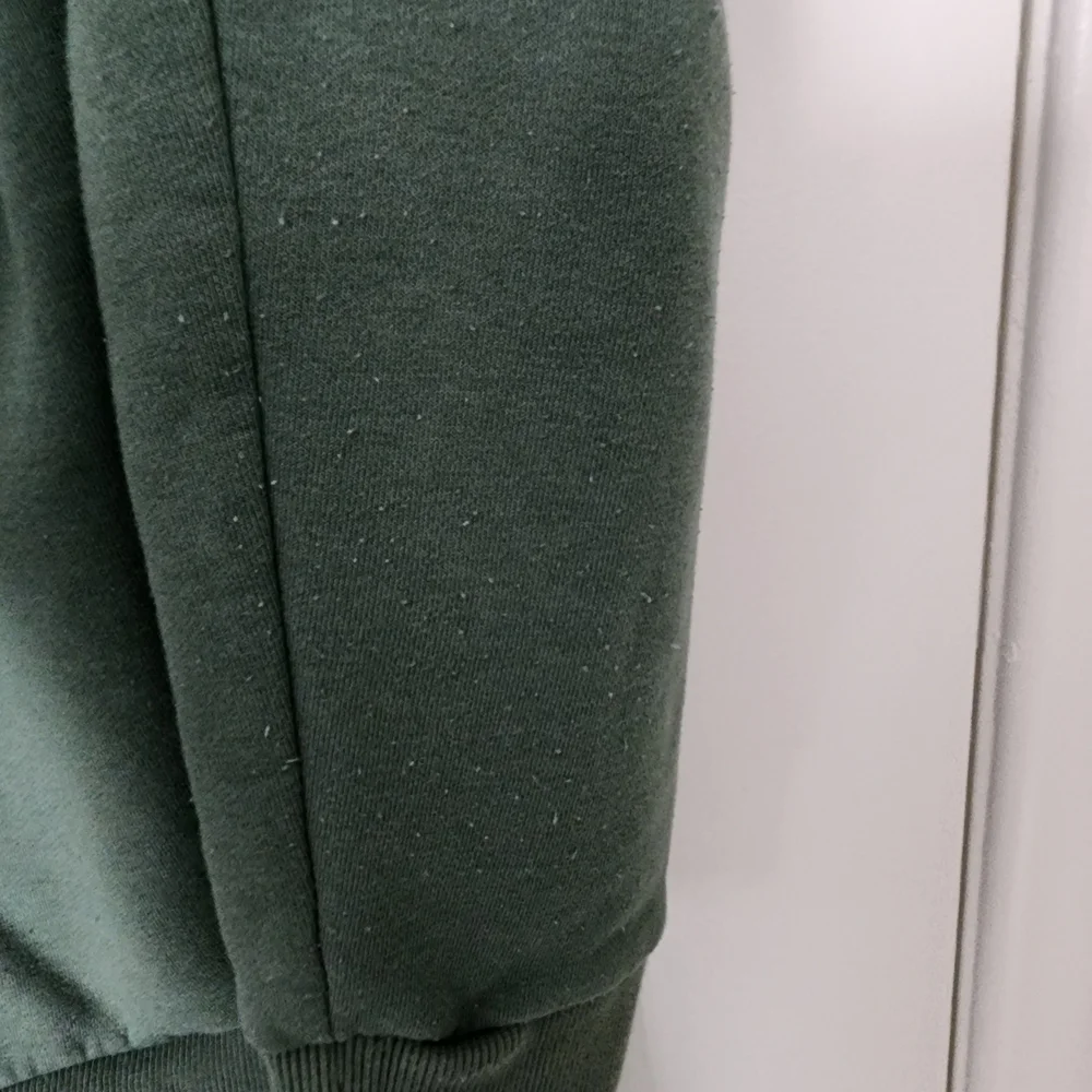 Adidas Green Tracksuit with White Stripes - Picture 6 of 10